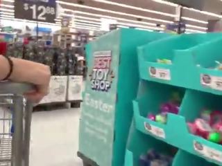 A Real Freak Recording a outstanding chick at Walmart -