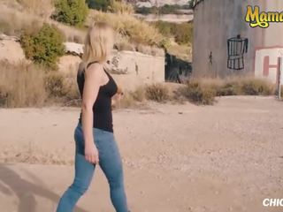 Извратен унгарски блондинки прецака трудно на тя пътуване към латински америка x номинално филм movs