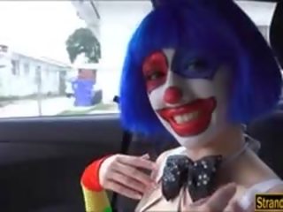 Frown clownen mikayla fria sperma på mun från främling killen