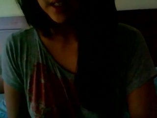 Indian teen clips on webcam - DesiBate*