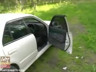 Fancy woman Mouthfucked On The Side Of The Road