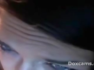 Amateur blauw eyed tiener ritten dildo op webcam