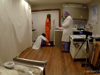 Yksityinen vankila pyydettyjen käyttämällä inmates varten lääketieteen testaus & experiments - kätketty video&excl; katsella kuten inmate on käytetty & nöyryytetään mukaan joukkue of lääkärit - donna leigh - orgasmia tutkimus inc vankila edition osa 1 of 19